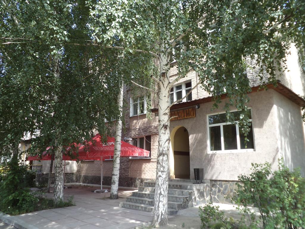 Galirad Hotel Ust-Kamenogorsk Exterior photo